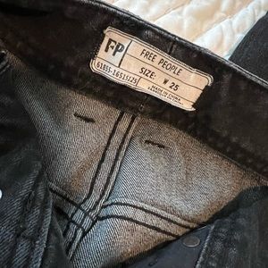 Free People Black Washed Skinny Frayed Ankle
